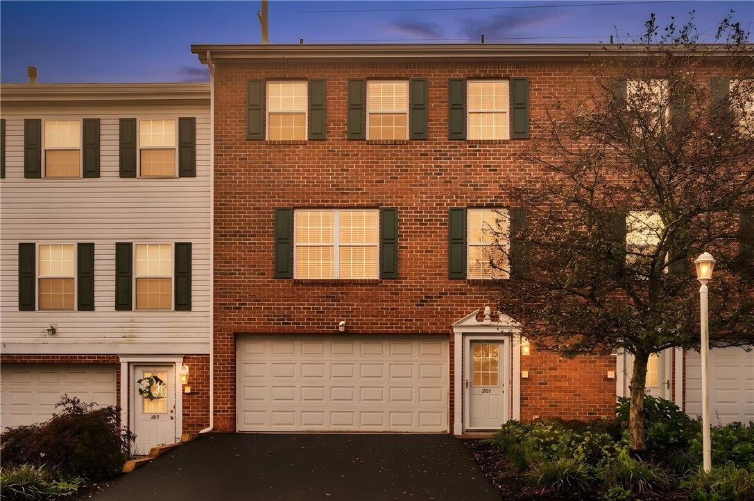Property Photo:  203 Northglen Ct  PA 15044 