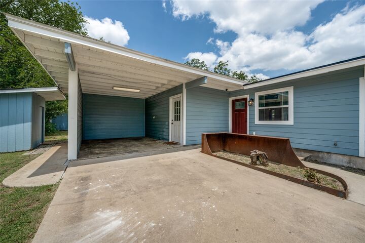 Property Photo: