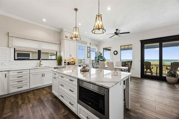 Property Photo:  627 Ocean Avenue  FL 32034 