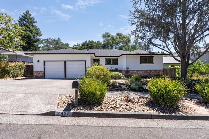 Property Photo:  3428 Castlerock Court  CA 95404 