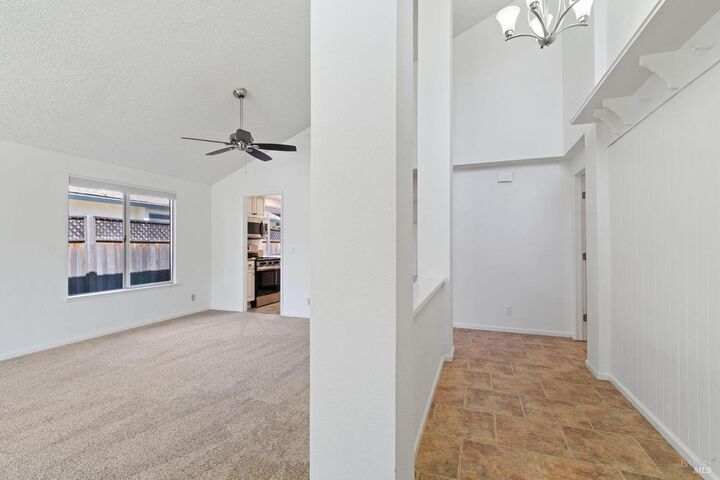 Property Photo:  462 Danbury Circle  CA 95687 