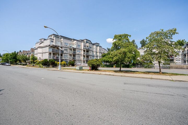 14355 103 Avenue 108 — photo 1