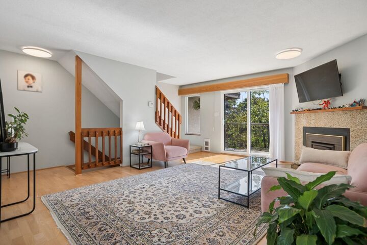 220 W 16th Street 4 — photo 1
