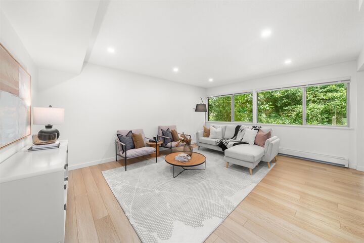 Property Photo: 879 Westview Crescent BC V7N 2L5