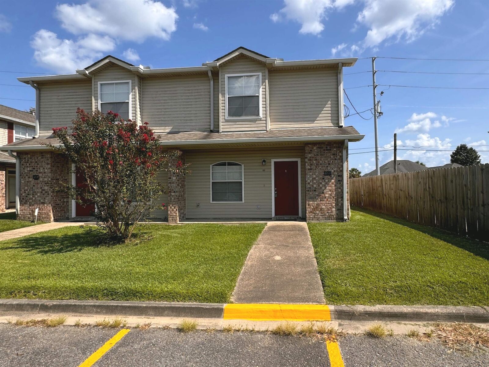 Property Photo:  846 Provision Ct #B  LA 70052 
