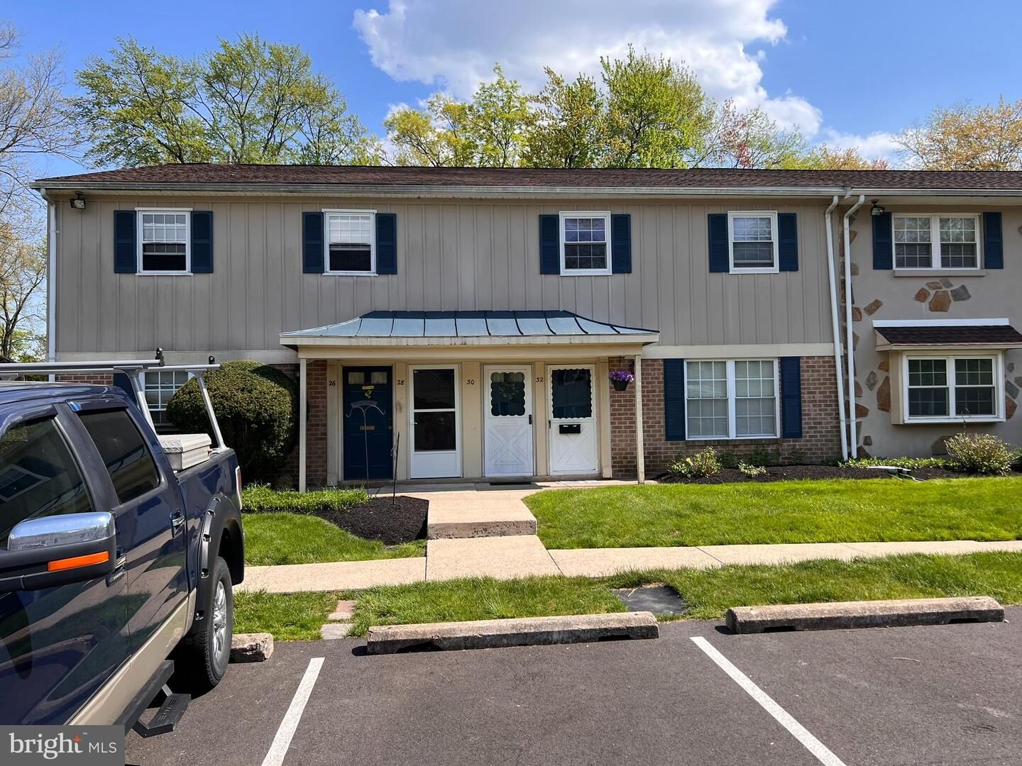 Property Photo: 28 Shannon Drive PA 19454