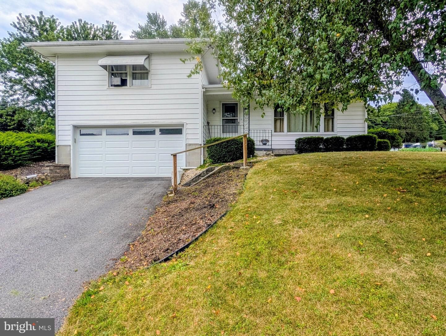 Property Photo: 155 Summit St PA 15537