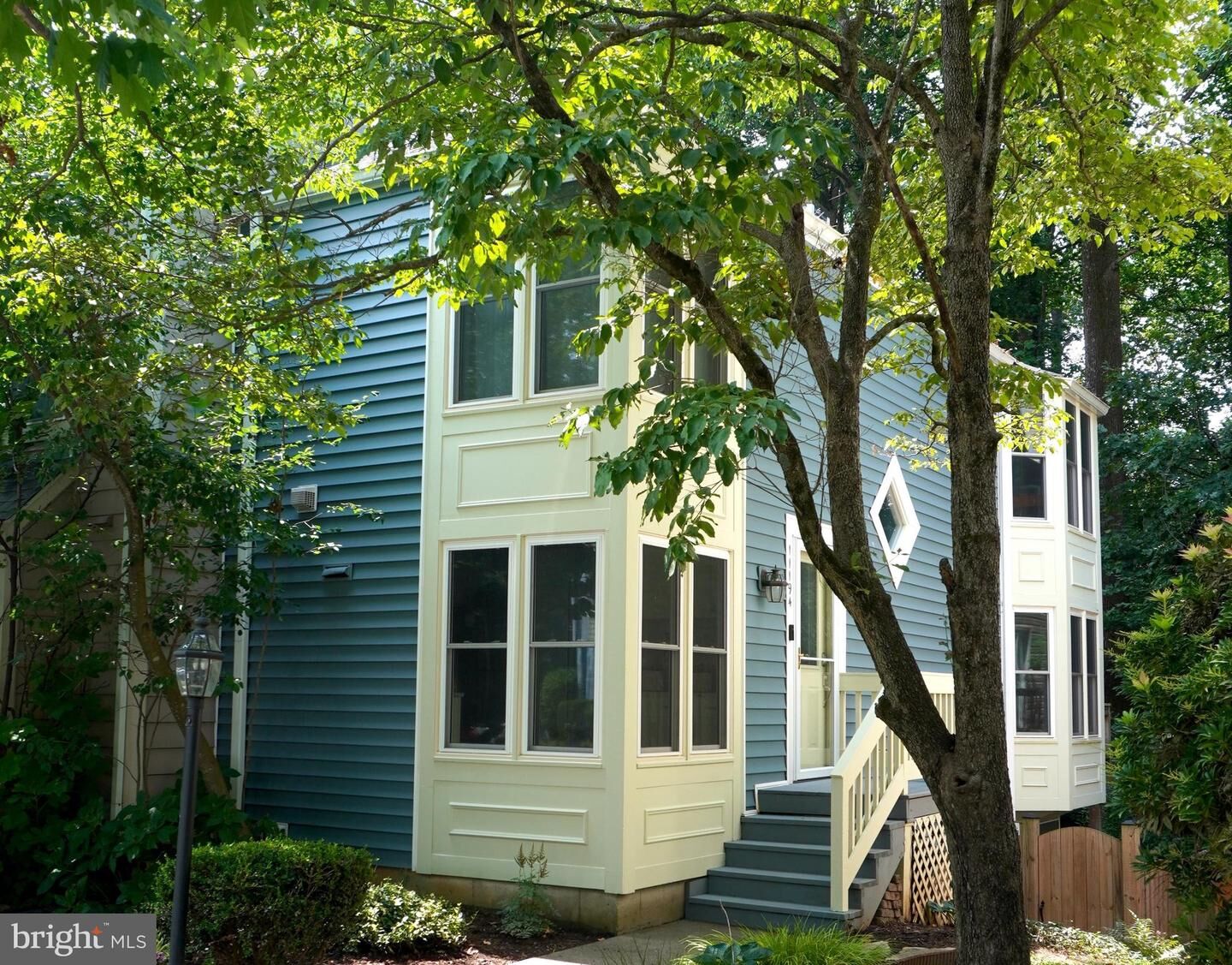 Property Photo: 11194 Silentwood Lane VA 20191