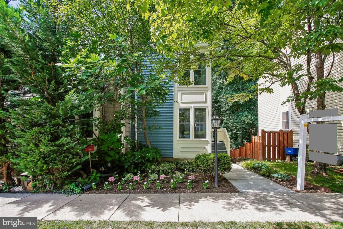 Property Photo:  11194 Silentwood Lane  VA 20191 