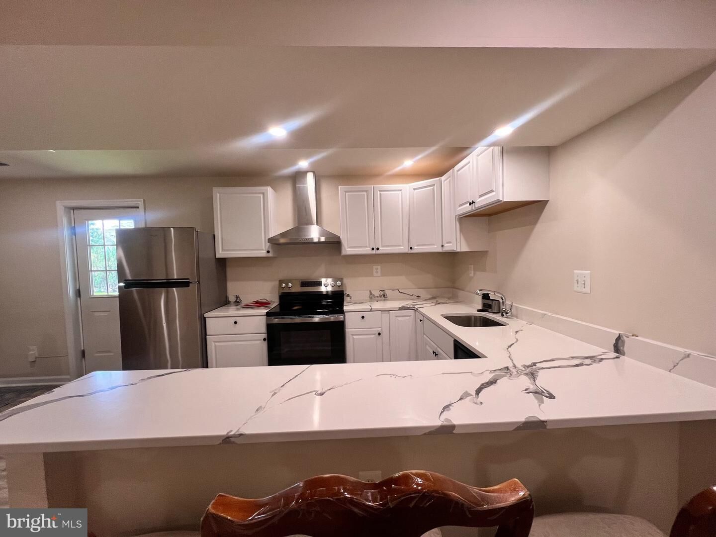 Property Photo: 407 Apricot St VA 22554