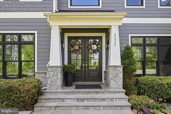 Property Photo:  40957 Waxwing Drive  VA 20175 