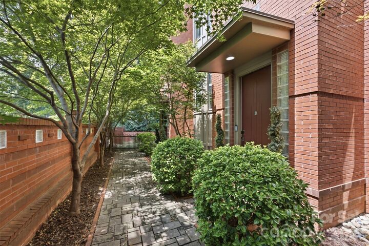 Property Photo:  1938 Scott Avenue  NC 28203 