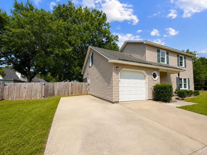 Property Photo: 209 William Street SC 29486