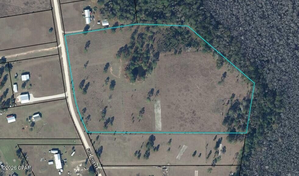 Property Photo: 410 Foxchase Drive FL 32465