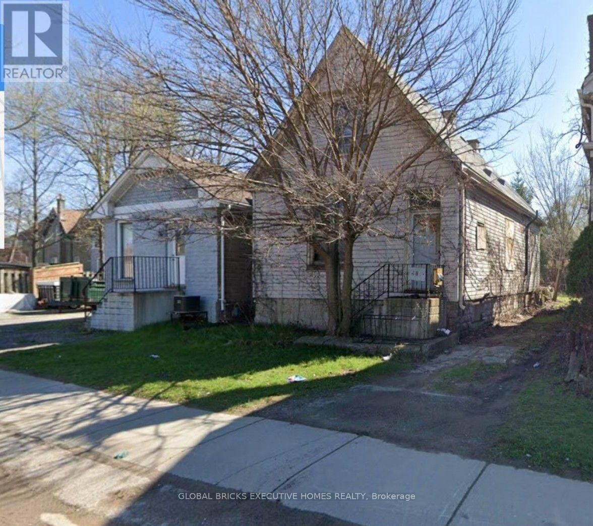 Property Photo: 188 Wharncliffe Road South ON N6J 2L1