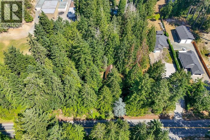 Property Photo: 2191 Renfrew Road BC V0R 2W1