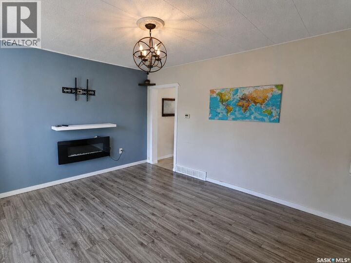 Property Photo: 838 3rd Street E SK S6V 0H9