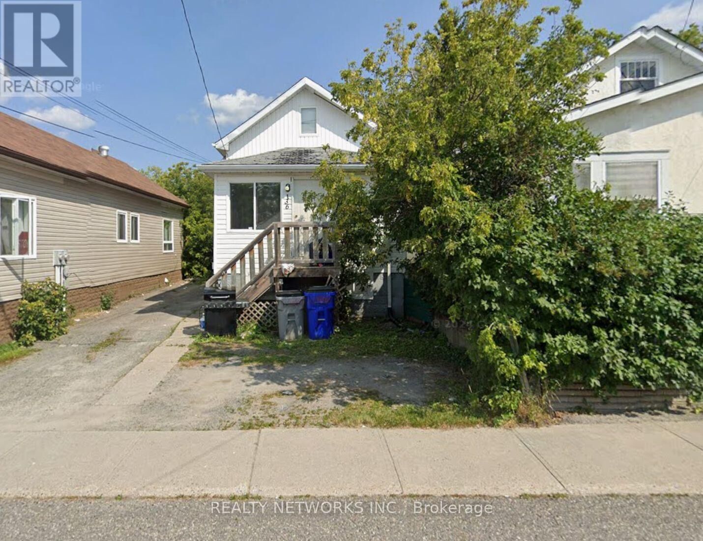 Property Photo:  136 Cedar Street North  ON P4N 6J3 