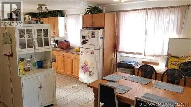 Property Photo:  9835 96 Avenue  AB T8V 0L8 