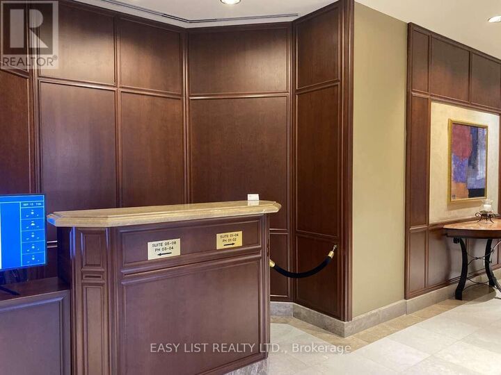 Property Photo: 3590 Rivergate Way 602 ON K1V 1V6