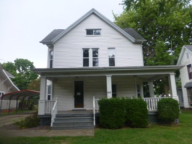 Property Photo: 414 Kitchell Street IL 62557