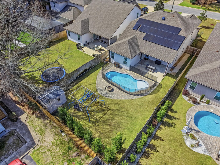 Property Photo:  131 SE Magnolia Avenue  FL 32548 