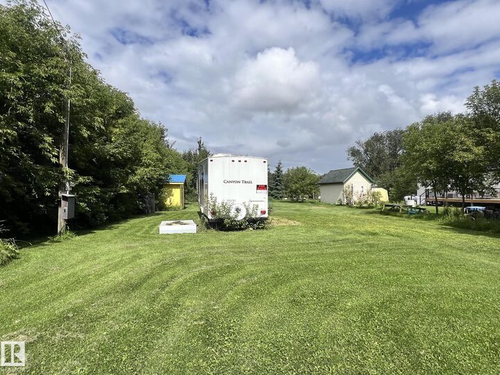 Property Photo: 53025 Range Road 43 14 AB T0E 2K0
