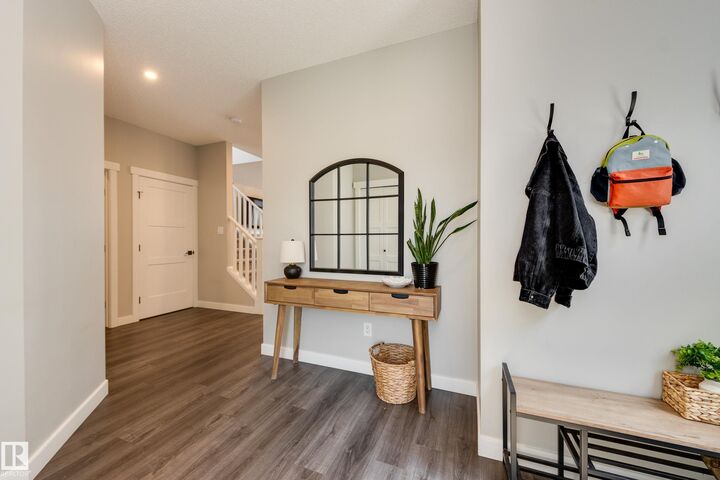 Property Photo: 25 Daly Place AB T8L 0X3