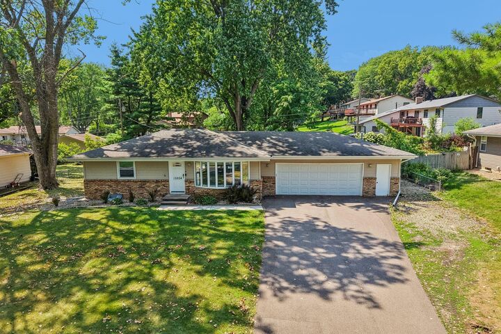 Property Photo: 15204 Lead Street MN 55306