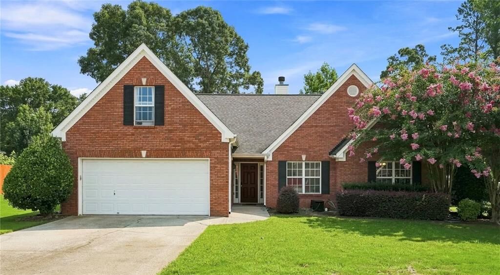 Property Photo:  1684 Amhearst Walk Road  GA 30043 