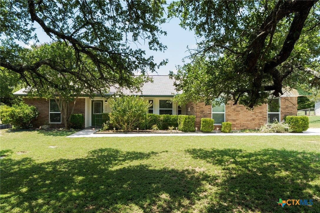 Property Photo: 3200 Lois Lane TX 76539