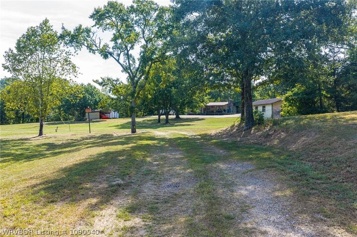 Property Photo: 194 Peta Lane AR 71953