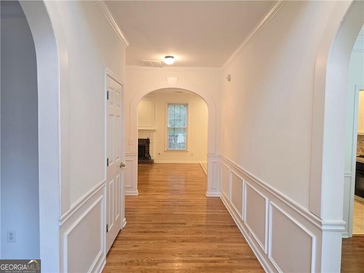 Property Photo: 6860 Deer Creek Trace GA 30087