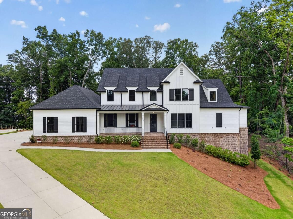Property Photo:  7620 Breeze Bay Road  GA 30041 