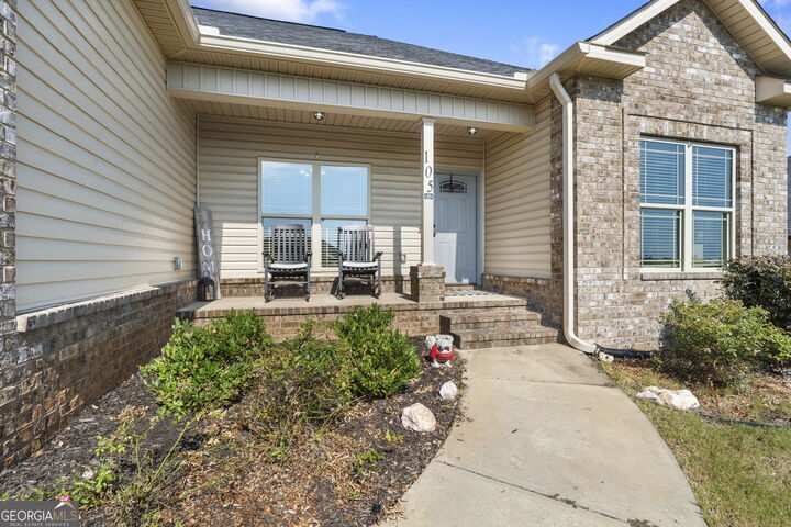 Property Photo:  105 Exeter Way  GA 31005 