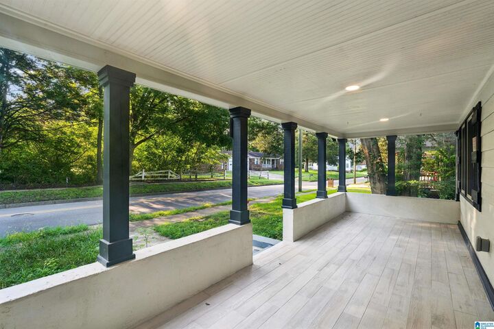 Property Photo: 1824 Lane Drive AL 35094