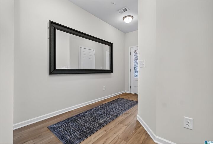 Property Photo: 4506 Village Springs Square 7 AL 35068