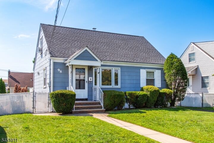 Property Photo:  98 Tuella Ave  NJ 07407 