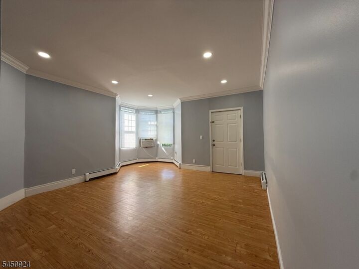 Property Photo:  52 Lafayette Ave 1  NJ 07055 