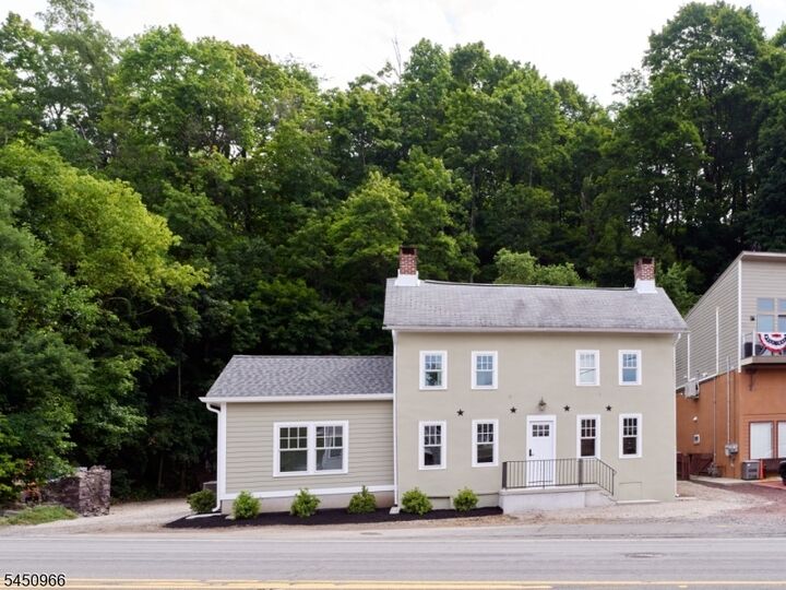 Property Photo:  30 N Franklin St  NJ 08530 