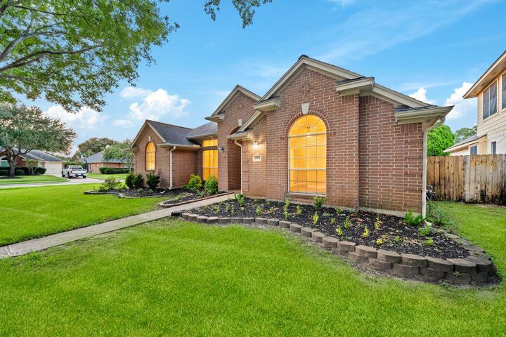 Property Photo: 3514 Ironloft Court TX 77450