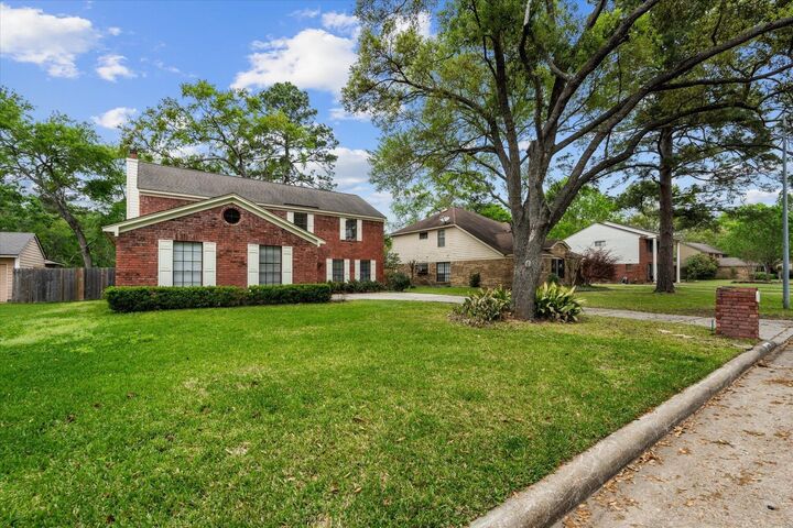 Property Photo:  3807 Forest Village Drive  TX 77339 
