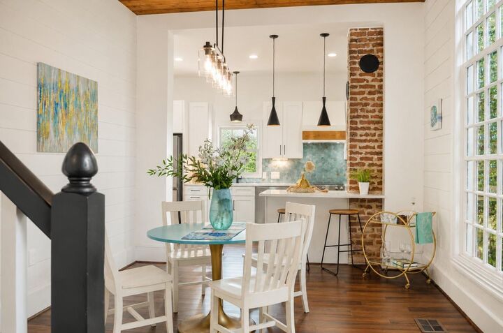 Property Photo: 1624 Avenue K TX 77550
