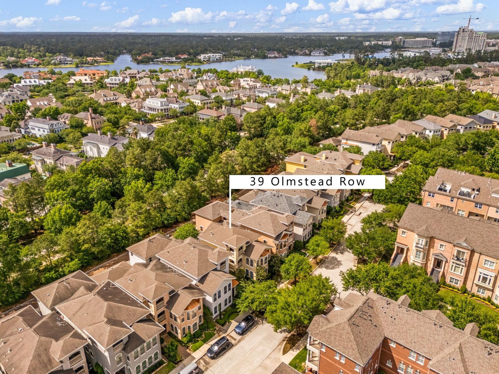 Property Photo:  39 Olmstead Row  TX 77380 