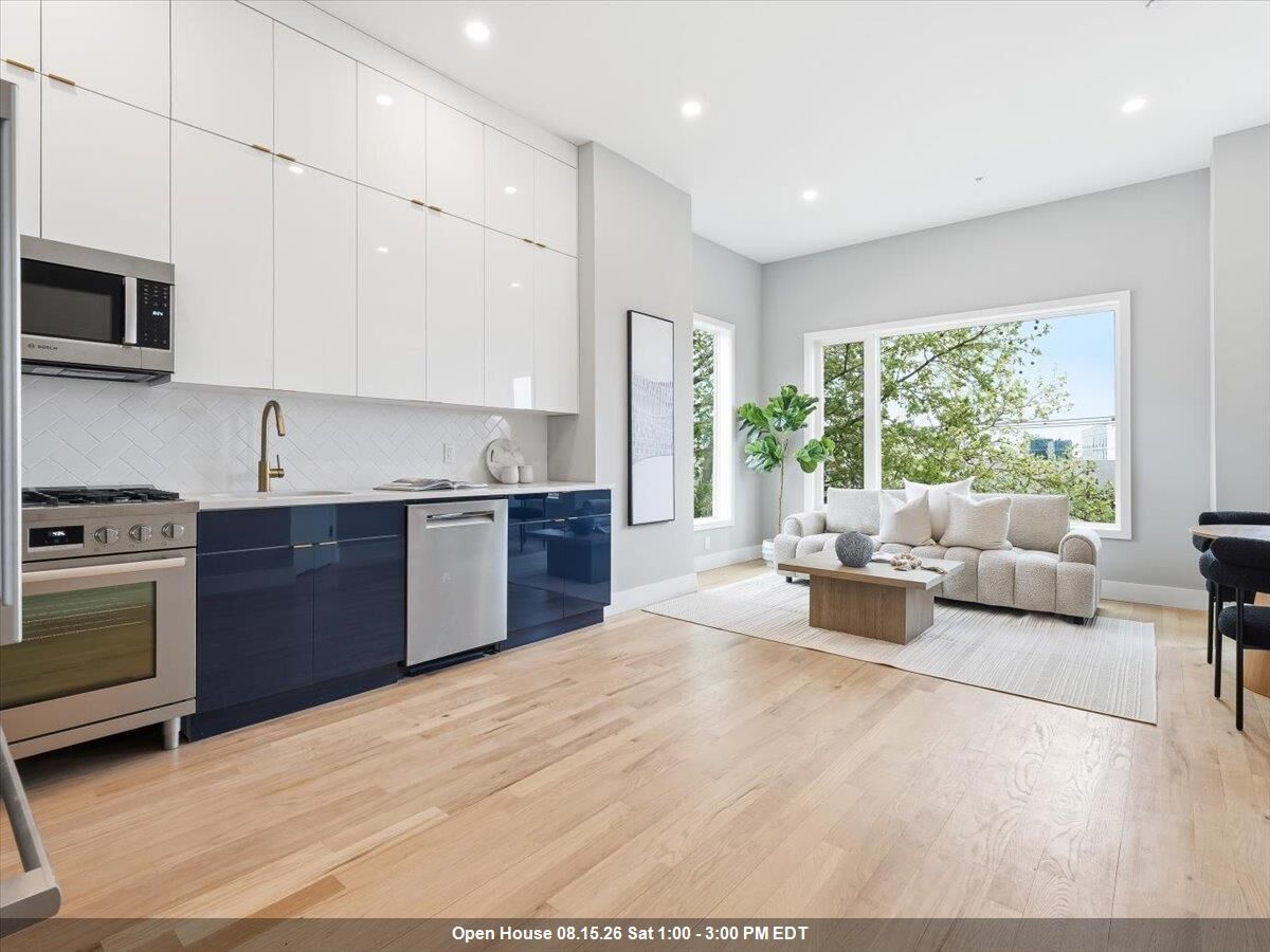 Property Photo:  437 Ogden Ave 3R  NJ 07307 