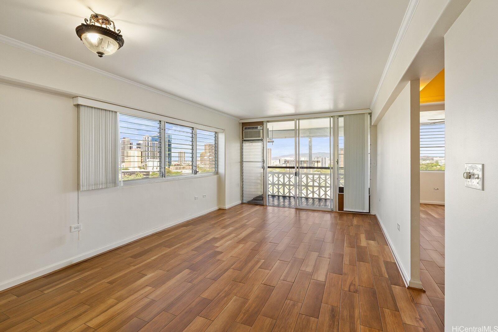 Property Photo:  1619 Kamamalu Avenue 311  HI 96813 