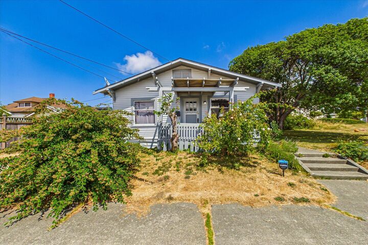Property Photo: 1523 Williams Street CA 95501
