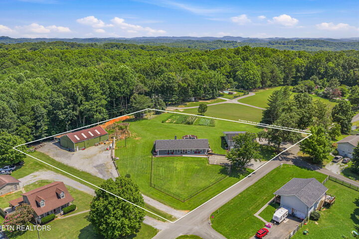 Property Photo:  4762 Dogwood Lane  TN 37871 