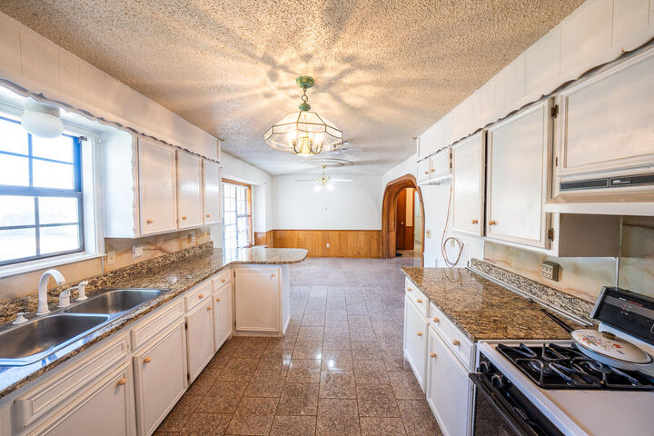 Property Photo: 2709 Baylor Street TX 79415