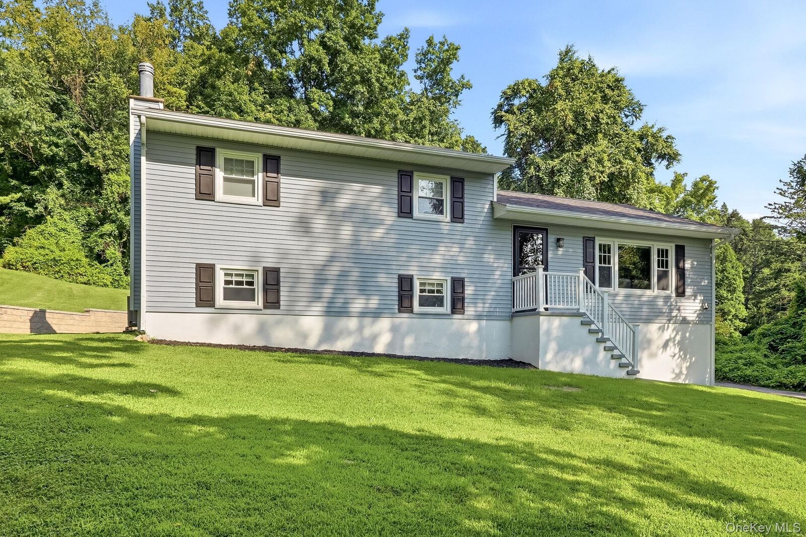 Property Photo:  8 Brothers Road  NY 12570 